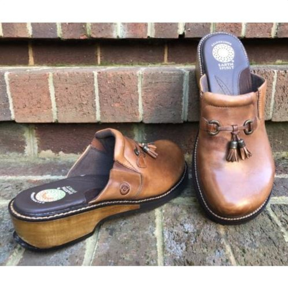 EARTH SPIRIT BROWN LEATHER TASSEL MULE CLOGS